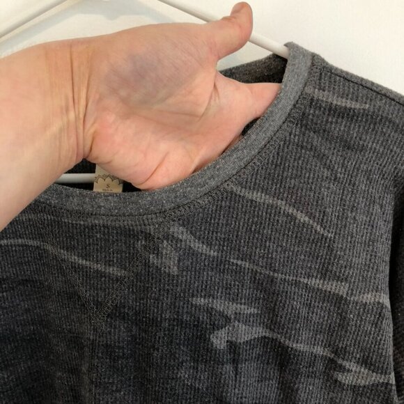 ALTAR'D STATE Gray Camo Camouflage Waffle Knit Thermal Long Sleeve Tee Top Small - Picture 5 of 11